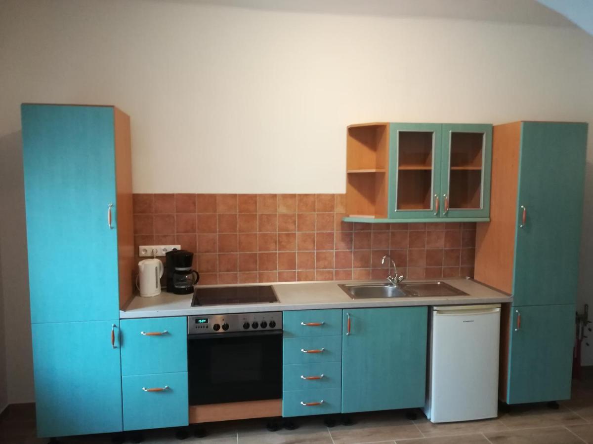 Suemegi Levendula Apartmanok ภายนอก รูปภาพ